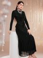 SHEIN Modely Women'S Stand Collar Pleated Hem Arab Style Dress