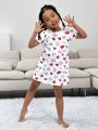 SHEIN Toddler Girls' Casual Knitted Love Heart Print Loose Fit Short Sleeve Round Neck Sleep Dress