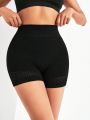 Yoga Basic Hollow Out Scrunch Butt Sports Shorts