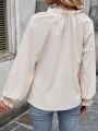 Women'S Shirred Raglan Sleeve Shirt With Frilled Hem