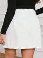 SHEIN Frenchy Plus Size Women's Valentine Side Button Short Skirt