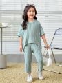 SHEIN Kids Nujoom Toddler Girls' Loose Fit Vintage Style Round Neck Front Short Back Long T-shirt And Pants Set