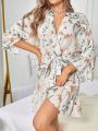 Women's Floral Printed Robe With Ruffles And Trims