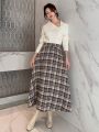 DAZY Plaid Print Flared Skirt