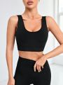 Seamless Sports Bra With Adjustable Straps And Clasp Closure