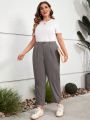 SHEIN LUNE Plus Size Solid Color Pleated Cuffed Hem Pants