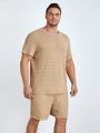 SHEIN Extended Sizes Men Plus Solid Tee & Shorts