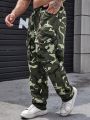 Men Plus Camo Print Flap Pocket Drawstring Waist Cargo Pants