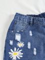 Plus Size Women's Daisies Printed Ripped Jeans