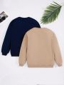 SHEIN Male Teenagers Casual And Comfortable Solid Color Round Neck Sweatshirt