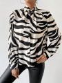 SHEIN Privé Women's Zebra Stripe Pattern Tie-neck Blouse