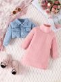 2pcs Baby Girls' Fashionable Long Sleeve Denim Jacket And Turtleneck Knitted Dress