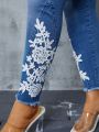 Plus Size Slim Fit Jeans With Floral Embroidery