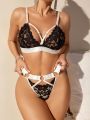 SHEIN Floral Lace Cut Out Lingerie Set