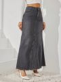 Women's Denim Skirt With Frayed Hem