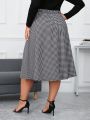 SHEIN Clasi Plus Size Women's Plaid Skirt With Insert Pockets