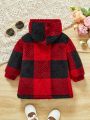 SHEIN Baby Girls' Cute & Cozy Plaid Fleece Loose Hooded Dress With Rabbit Plush Crossbody Bag