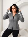 Yoga Basic Plus Size Women's Long Sleeve Seamless Hooded Sports Jacket