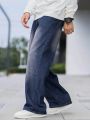 Men Slant Pocket Loose Fit Wide Leg Jeans