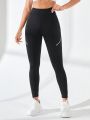 Yoga Trendy Sports Leggings With Reflective Stripes