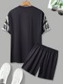 Manfinity Homme Men's Tiger Print Round Neck Short Sleeve T-shirt And Shorts Set