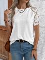 Round Neck Short Sleeve T-Shirt With Lace Patchwork