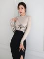 SHEINNeu New Chinese Style Bamboo Print Slim-Fit Stretchy Long-Sleeved Women's T-Shirt