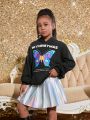 SHEIN Kids Cooltwn Tween Girl 1pc Slogan & Butterfly Print Kangaroo Pocket Hoodie