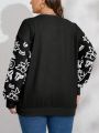 SHEIN LUNE Plus Size Abstract Face Printed Round Neck Sweatshirt