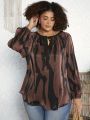 SHEIN CURVE+ Plus Size Women'S Printed Tie Neck Blouse