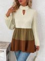 Colorblock Keyhole Neckline Lantern Sleeve Peplum Blouse