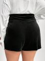 SHEIN Privé Plus Size Women's Shiny Velvet Shorts With Elastic Waist