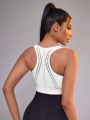 Yoga Basic Sports Bra For A Beautiful Back