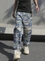 Manfinity LEGND Men's Fashionable Loose Fit Printed Jeans