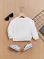 Baby Boy Letter Graphic Sweatshirt