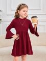 SHEIN Kids HYPEME Young Girl Flounce Sleeve Cable Knit Dress