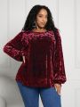 SHEIN CURVE+ Plus Size Jacquard T-Shirt With Woven Lantern Sleeves