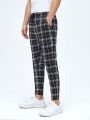 Manfinity Men Plaid Drawstring Waist Tapered Pants