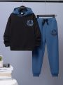 SHEIN Kids EVRYDAY Tween Boy Expression Print Two Tone Hoodie & Drawstring Waist Sweatpants