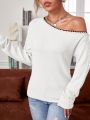 SHEIN Privé Women'S White Oblique-Shoulder Long Sleeve Sweater With Pearl Decoration