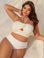 SHEIN Swim Mod Plus Size Solid Color 3d Flower Adorned Halter Bikini Top