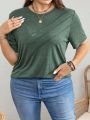 SHEIN LUNE Plus Size Round Neck T-Shirt With Button Details