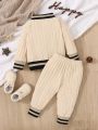 SHEIN 2pcs Baby Boys' Retro College Style Turn-down Collar Long Sleeve Jacket And Pants Set, Casual