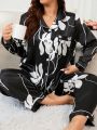 Plus Size Women's Floral Printed Pajama Set