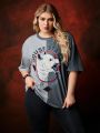 Game of Thrones X SHEIN Plus Size Wolf Graphic Print Round Neck T-Shirt