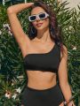 SHEIN Leisure One Shoulder Solid Color Swimsuit Top