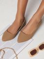 Minimalist Closed Toe Ballerina Flats