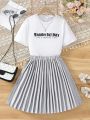 Teenage Girls' Letter Print Top And Solid Color Pleated Skirt