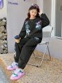 SHEIN Kids EVRYDAY Tween Girls' Casual Graffiti Printed Loose Fit Sweatshirt And Jogger Pants Set With Ribbed Hem