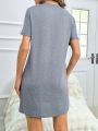 Women's Letter Print Round Neck Nightgown